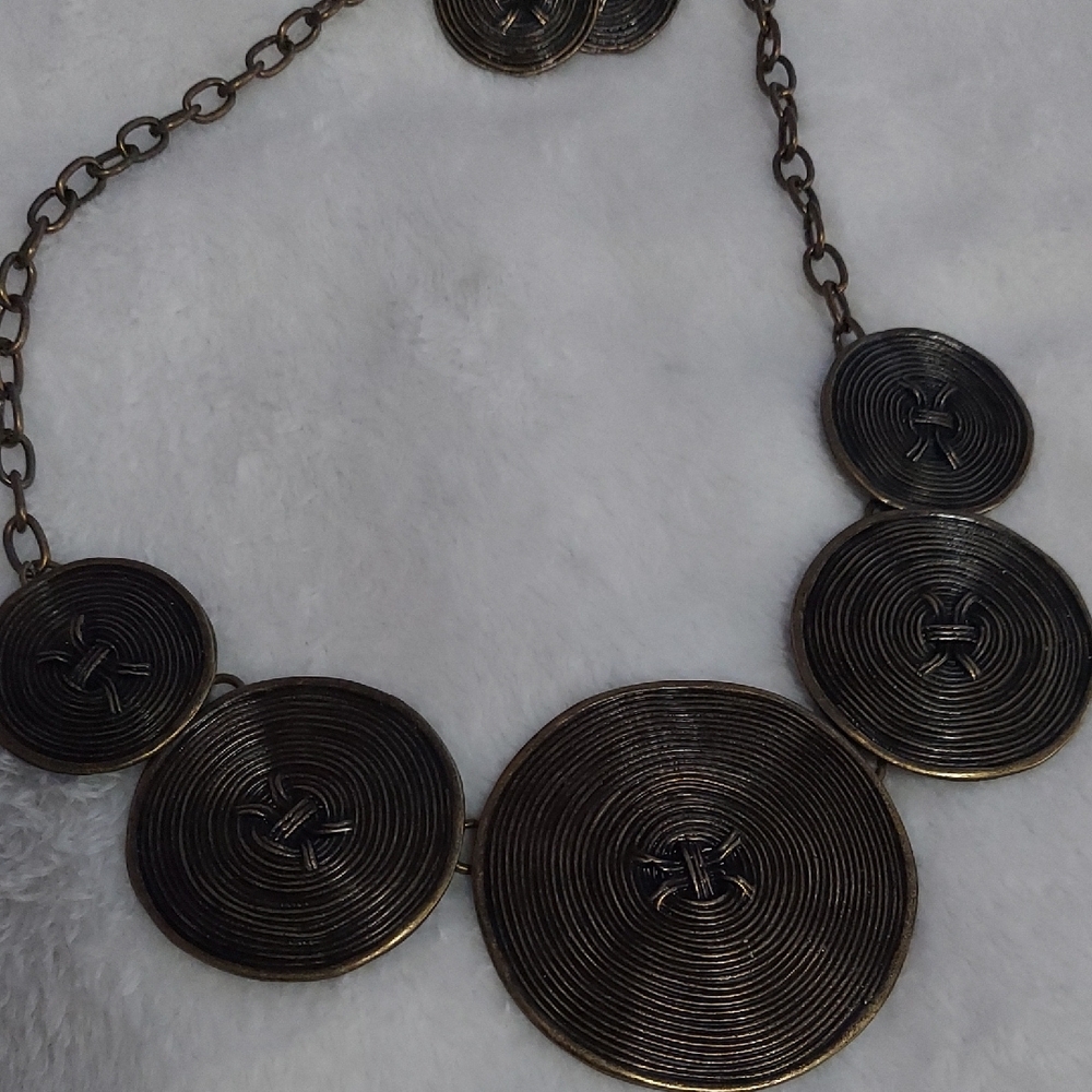 8/$10 Paparazzi Bronze Circular Necklace Set - Picture 5 of 7